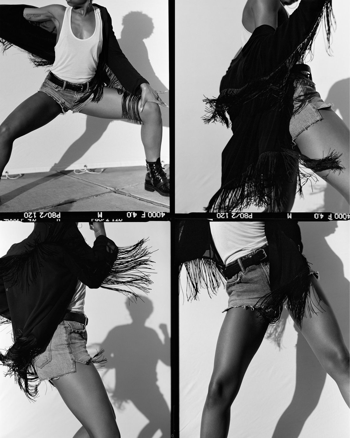 Serie de fotografías en blanco y negro de una chica en movimiento vistiendo un kimono negro con flecos encima de una camiseta blanca y shorts de denim.