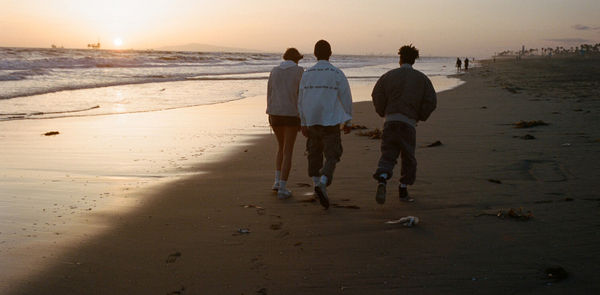 La Colección Huntington Beach fotografiada con la colaboración de Ed Templeton.