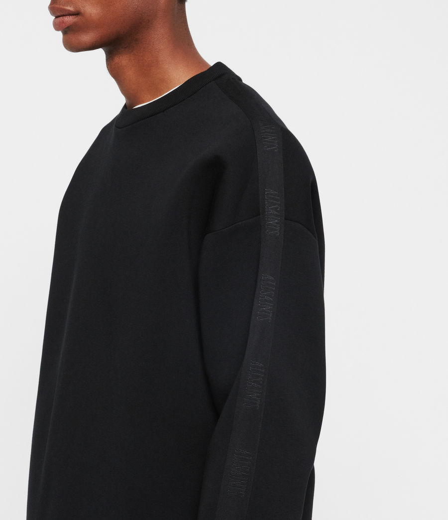 crew neck black