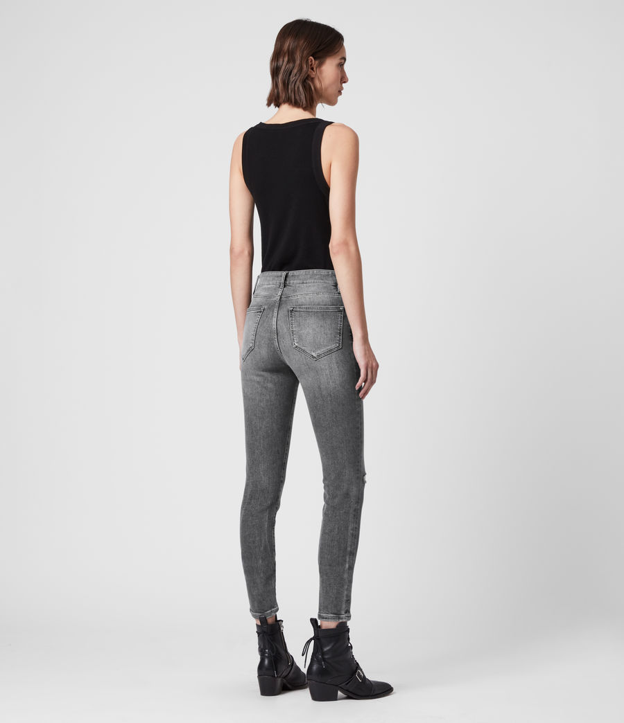 grey cropped pants