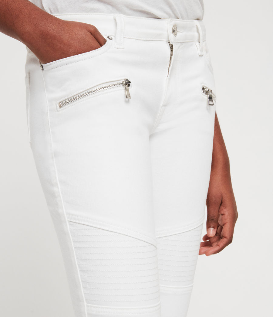 white cropped skinny jeans