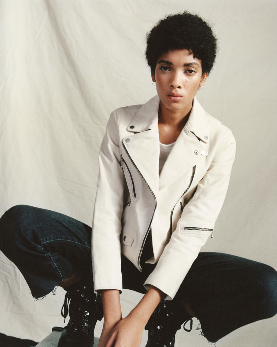 Shop Damen Pieces von dieser Saisons Hitliste.